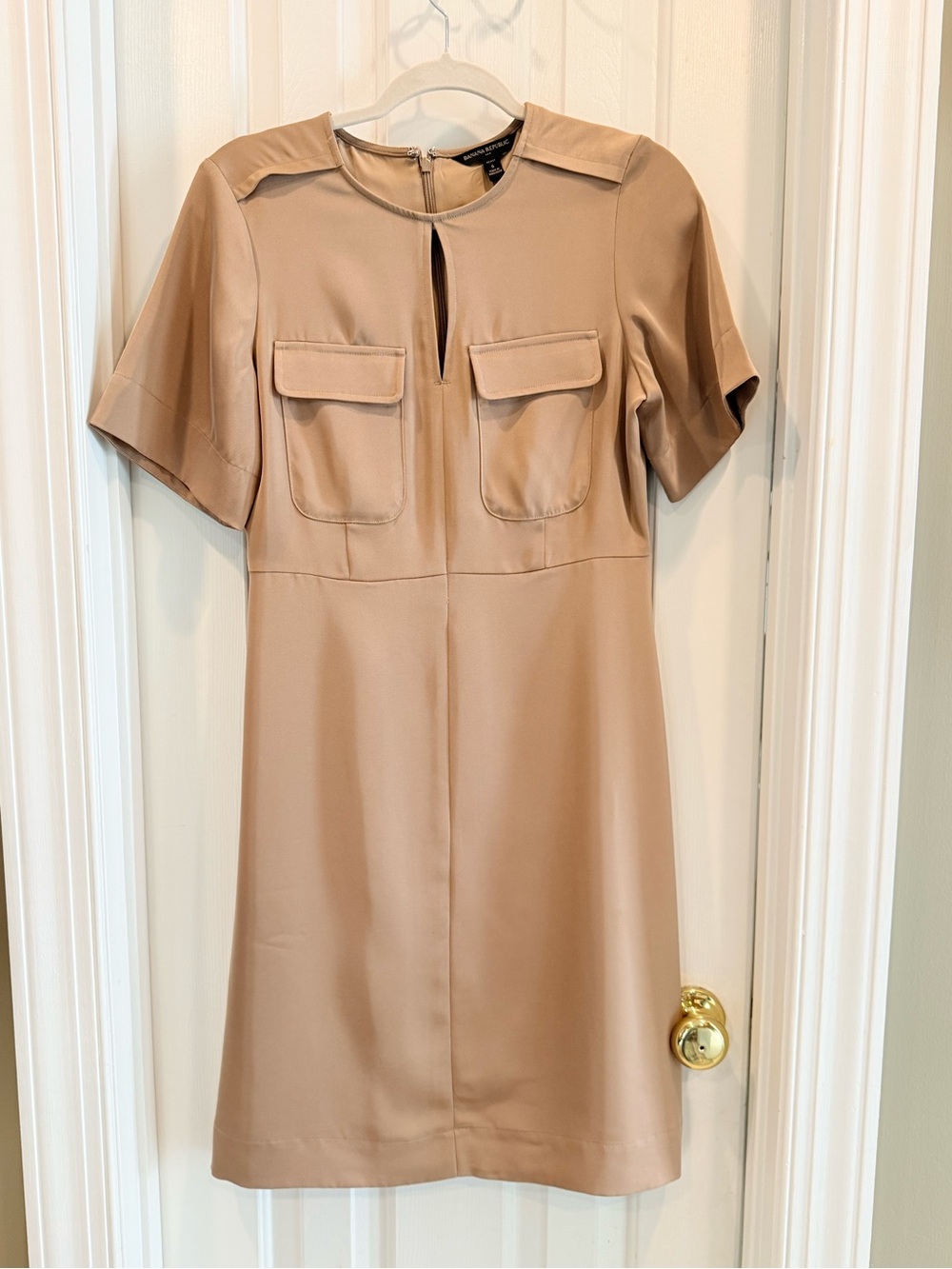 Banana Republic Tan Short-Sleeve Pocket Shift Dress